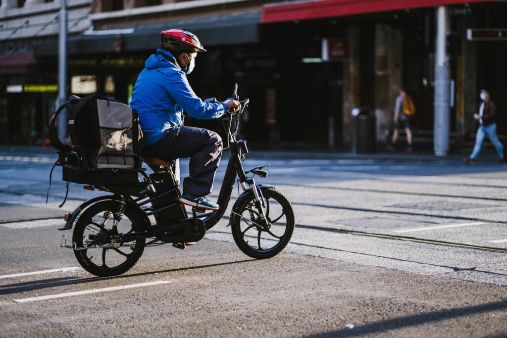 Urban Cycling Safety: How to Ride Your E-Bike Through City Chaos Like a Local Pro